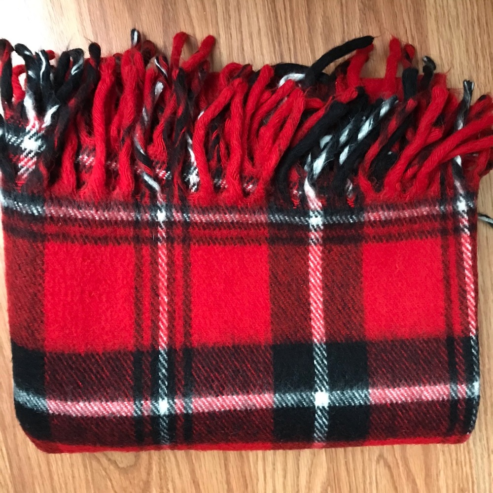Faribo Vintage Plaid Stadium Blanket Soft Acrylic